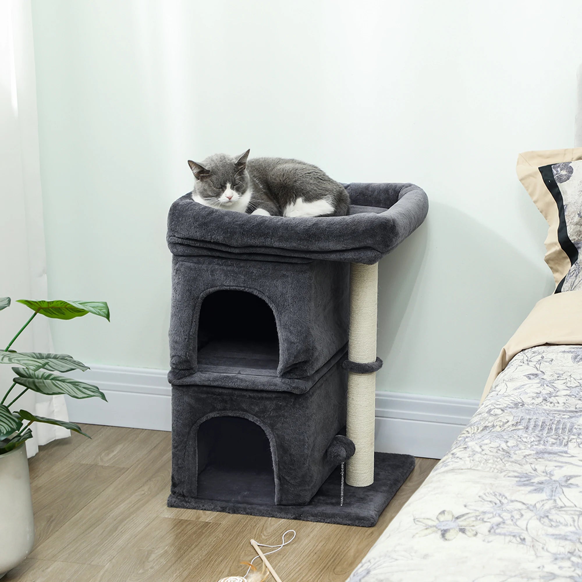 PawHut Small Cat Tree 66cm for Large Adult Cats up to 7kg Large Perch Two Condos