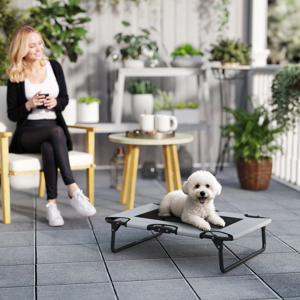 Raised Dog Bed with Breathable Texteline Mesh 18cm Legs Steel Frame 600D Oxford Fabric Foldable
