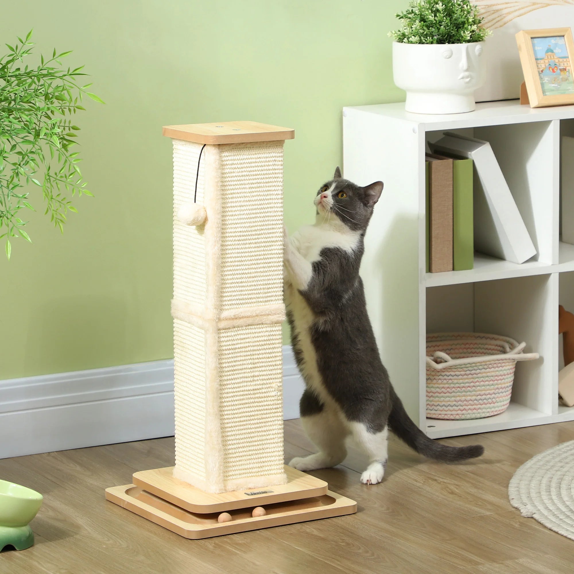 67cm Cat Scratching Post 3-in-1 Cat Scratcher with Track Ball Toy Turntable Rail and Hanging Toy for Indoor Cats