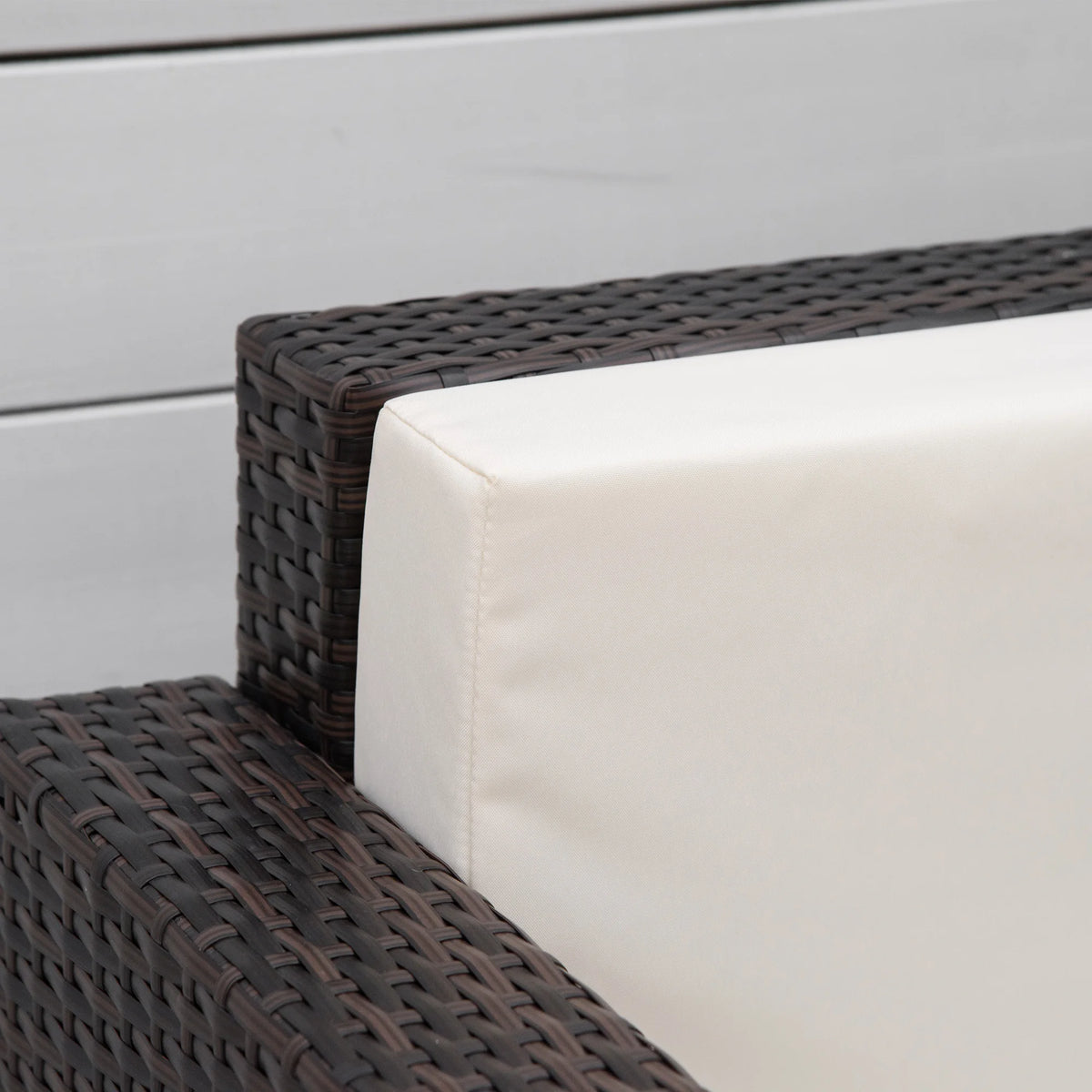 Single Seater Rattan Chair Sofa with 10cm Thick Padded Cushion, All-Weather PE Wicker Armchair