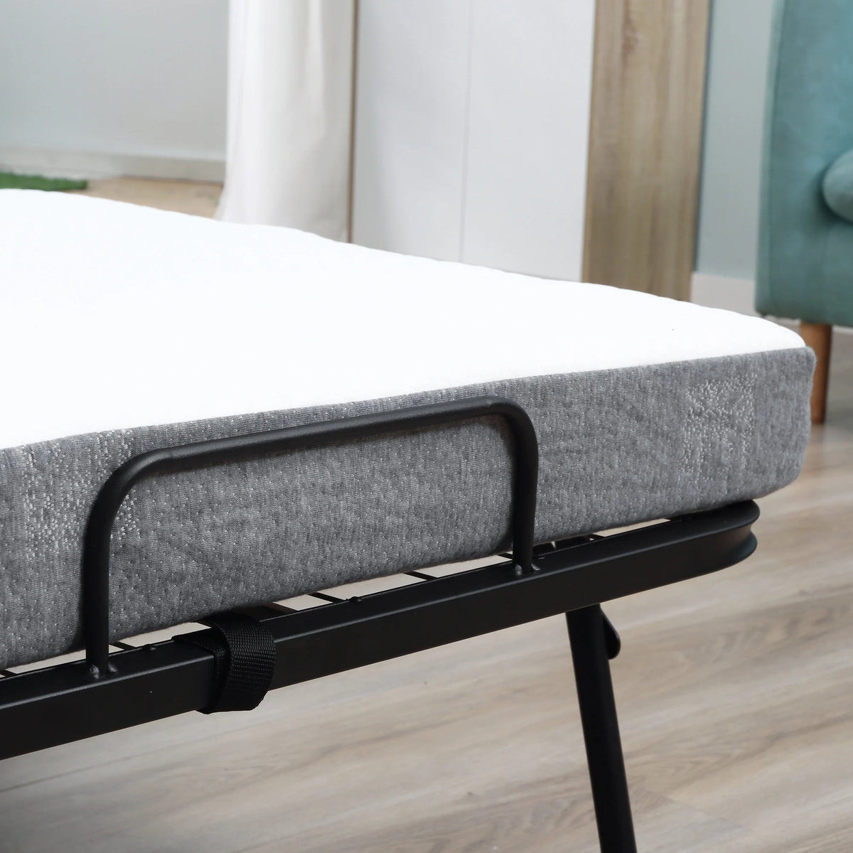 Folding Guest Bed with 10cm Mattress and Lockable Wheels, Single 200 x 80 cm, White