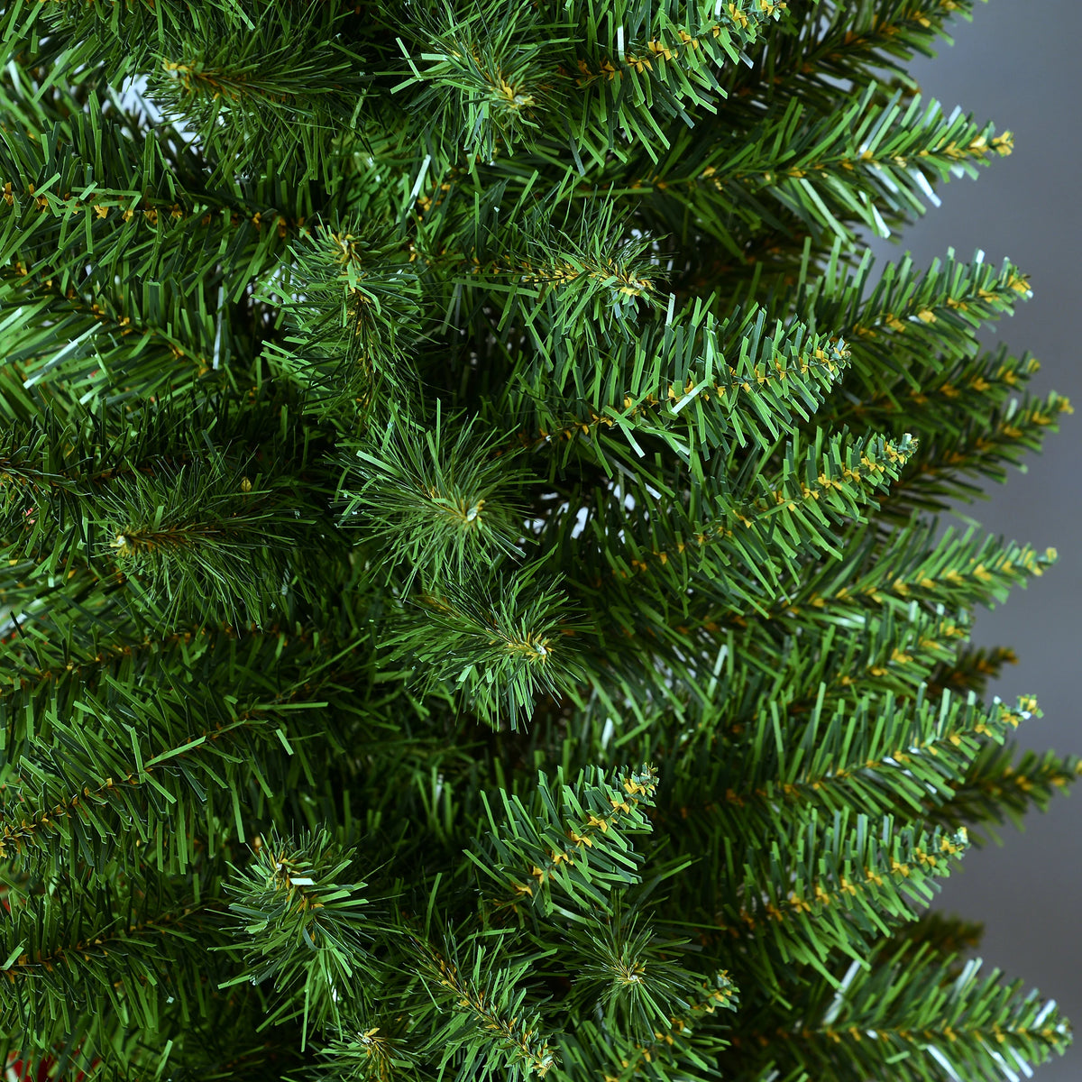 5ft Artificial Christmas Tree with 294 Branch Tips and Plastic Stand, Green