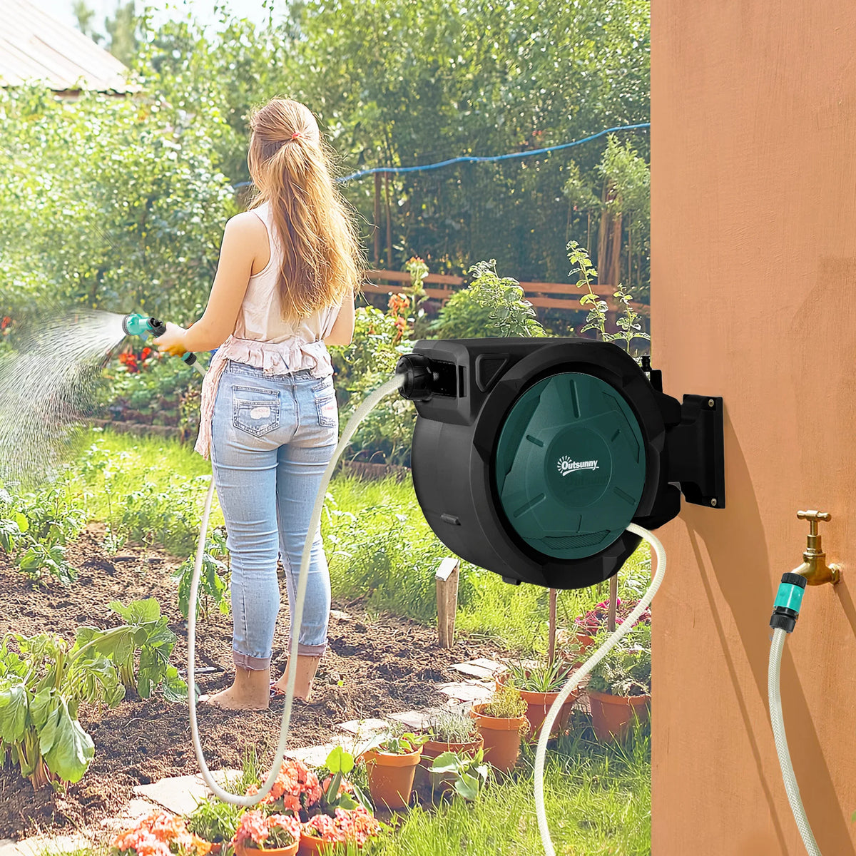Retractable Wall-Mounted Hose Reel with 30m Hose, Auto Rewind and Lock, Green