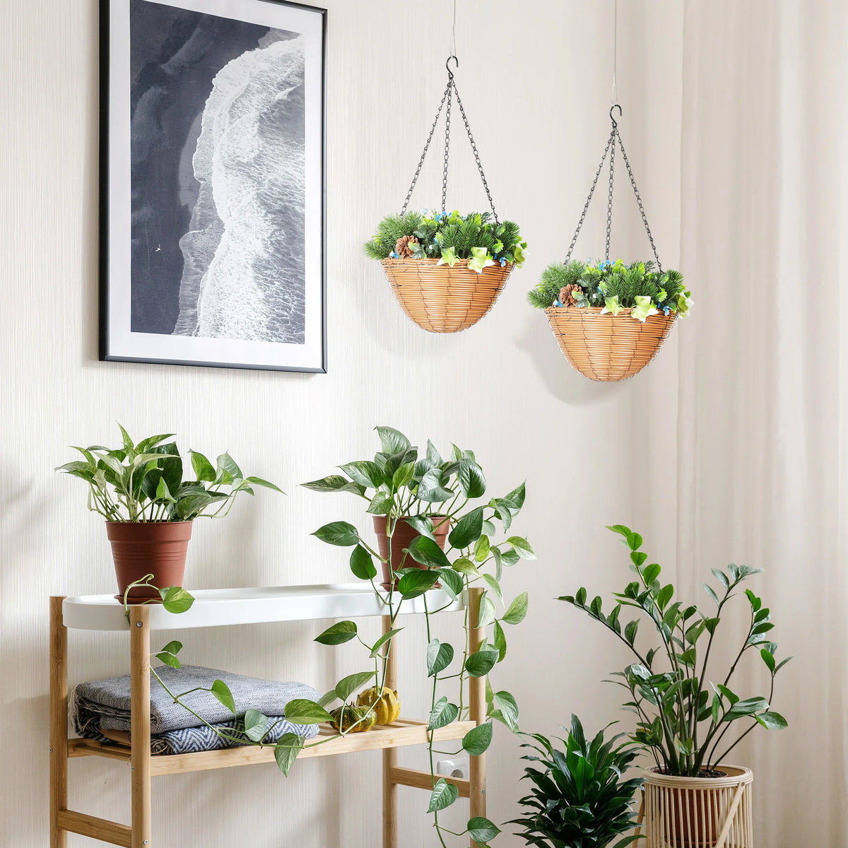 Set of 2 Artificial Flowers in Baskets with PE Leaves and 18 Flowers