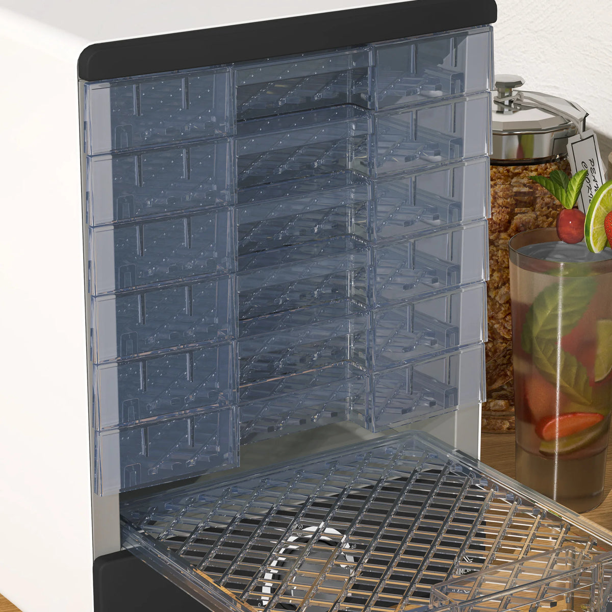 Food Dehydrator with 7 Stainless Steel Trays 40-70°C Adjustable for Fruit Jerky and Herbs 350W White