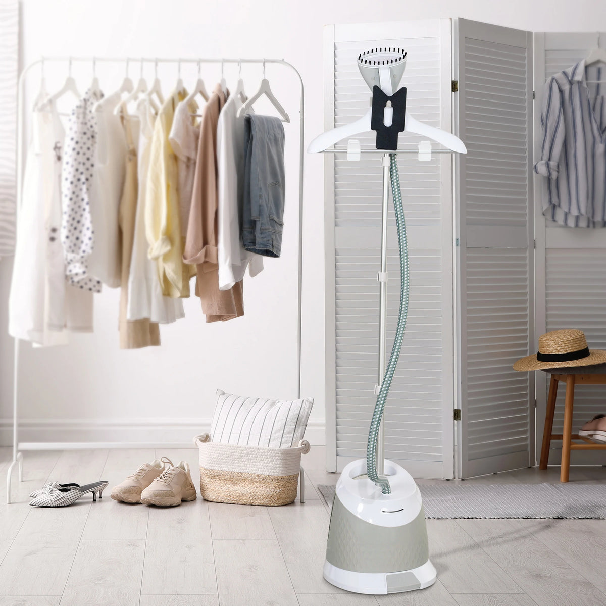 1800W Garment Steamer with 1.8L Tank and Telescopic Pole, Clothes Steamer, Grey