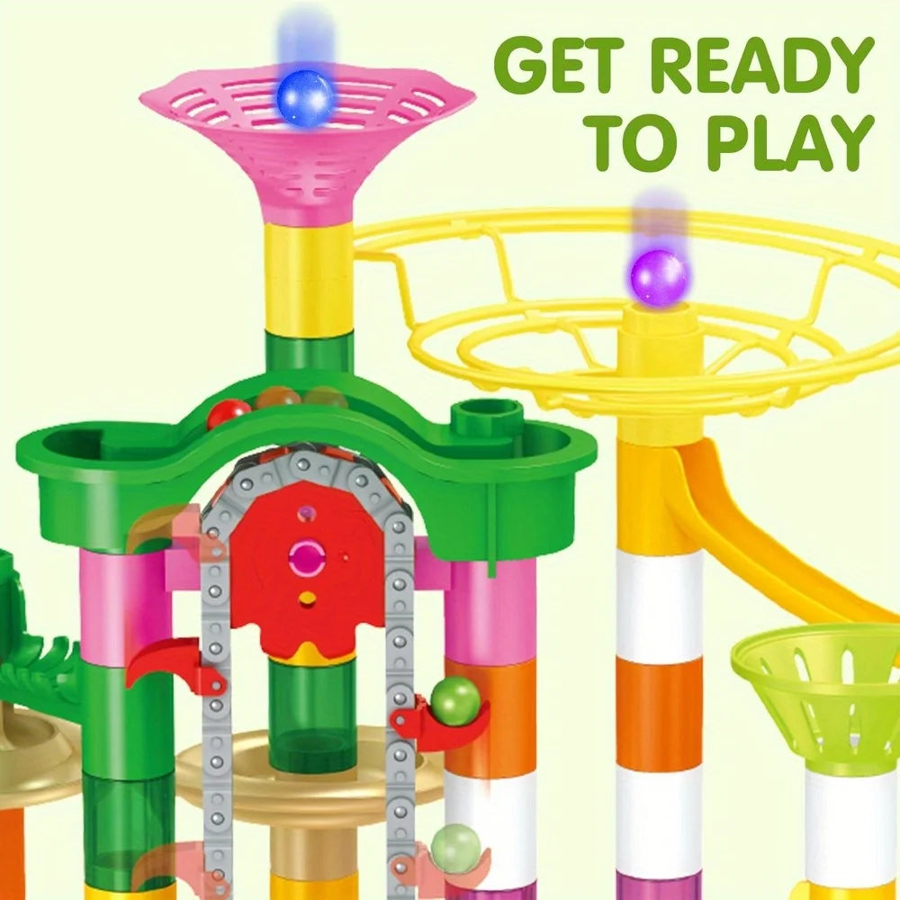 236 Piece Marble Run Construction Set with Motorised Elevator – Glow in the Dark