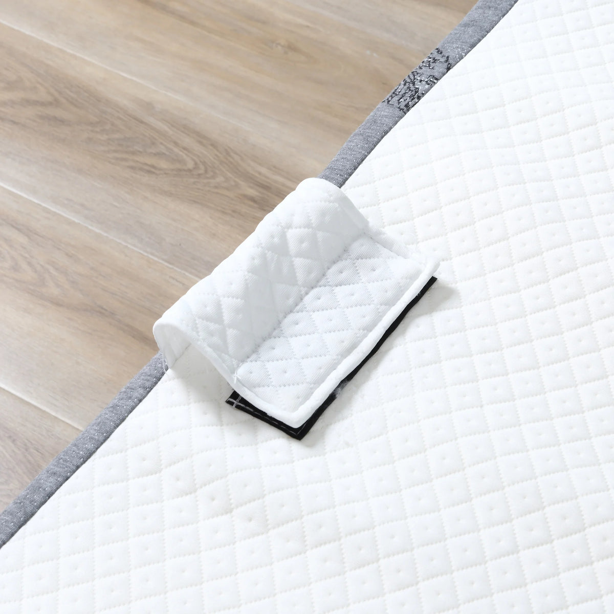 Folding Guest Bed with 10cm Mattress and Lockable Wheels, Single 200 x 80 cm, White