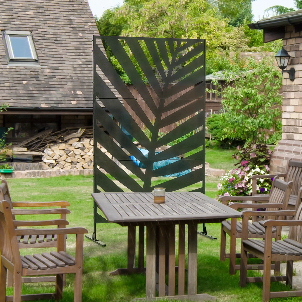 Freestanding Privacy Screen 198x122cm Metal Garden Divider with Banana Leaf Cut Out Design and Feet