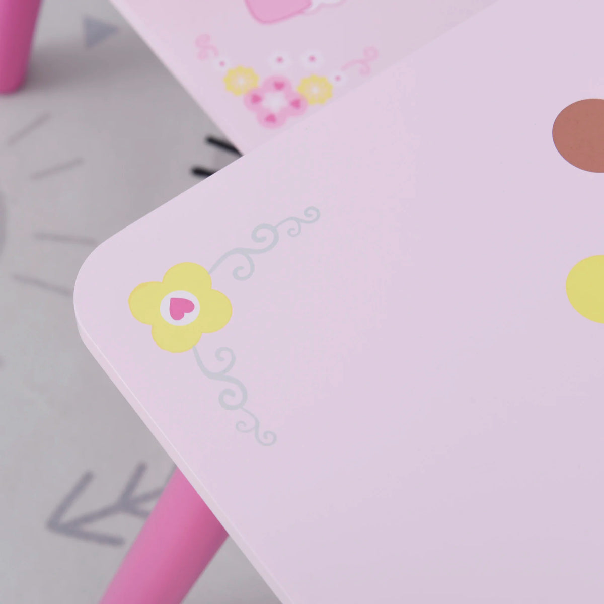 3 Piece Kids Table and Chair Set Princess Crown Design Pine Wood and MDF Rounded Corners Ages 2-4 Pink