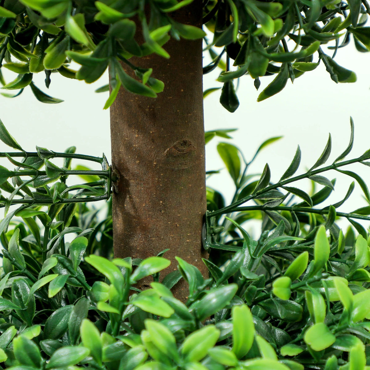 Set of 2 Decorative Artificial Plants Boxwood Trees in Pot, Green