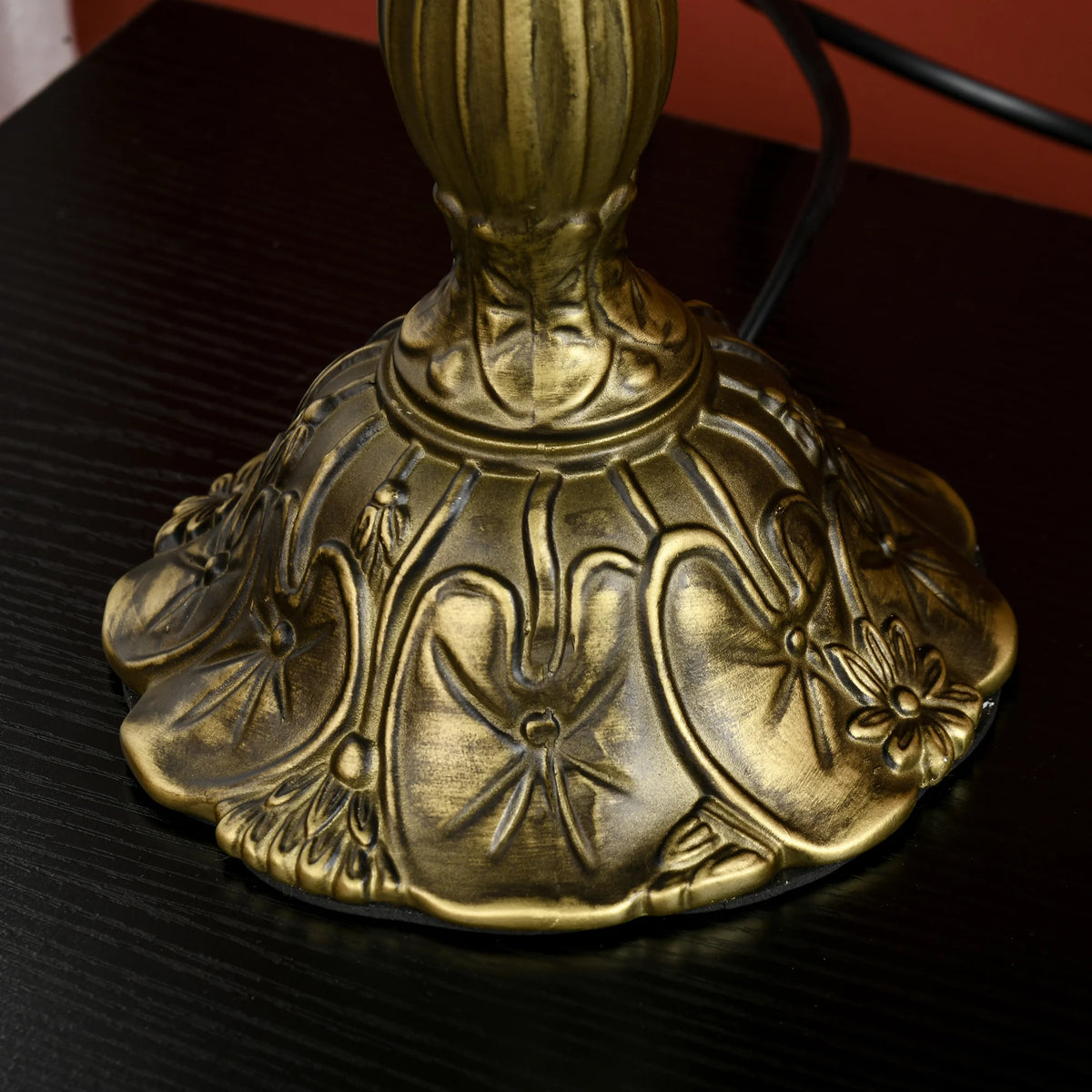 Handmade Stained Glass Table Lamp, Antique Bedside Lamp for Bedroom, Blue